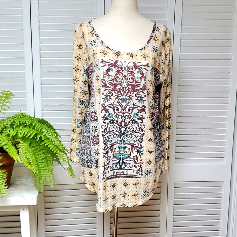 Lucky Brand Size L Multi Print Pullover Long Sleeve Tee